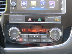 New 2019  Mitsubishi Outlander 4d SUV AWC SE at Promax Motors near Davenport, IA