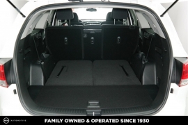 New 2018  Kia Sorento 4d SUV AWD LX at Promax Motors near Davenport, IA