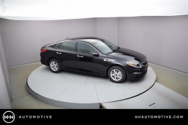 New 2018  Kia Optima 4d Sedan LX at Promax Motors near Davenport, IA