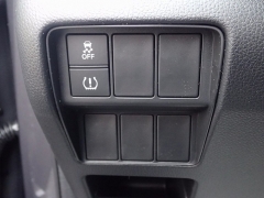 New 2018  Honda CR-V 4d SUV AWD LX at Promax Motors near Davenport, IA