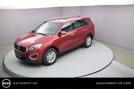 New 2018  Kia Sorento 4d SUV FWD LX at Promax Motors near Davenport, IA