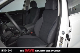 New 2018  Kia Sorento 4d SUV AWD LX at Promax Motors near Davenport, IA