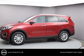 New 2018  Kia Sorento 4d SUV FWD LX at Promax Motors near Davenport, IA