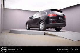 New 2018  Kia Sorento 4d SUV AWD LX at Promax Motors near Davenport, IA