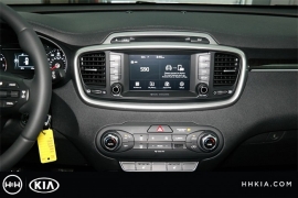 New 2018  Kia Sorento 4d SUV FWD LX at Promax Motors near Davenport, IA