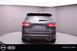 New 2018  Kia Sorento 4d SUV FWD LX at Promax Motors near Davenport, IA
