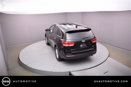 New 2018  Kia Sorento 4d SUV AWD LX at Promax Motors near Davenport, IA