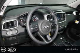 New 2018  Kia Sorento 4d SUV FWD LX at Promax Motors near Davenport, IA