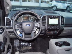 New 2019  Ford F-150 4WD SuperCrew XL 5 1/2 at Promax Motors near Davenport, IA