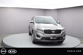 New 2018  Kia Sorento 4d SUV FWD LX at Promax Motors near Davenport, IA