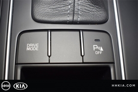 New 2018  Kia Sorento 4d SUV FWD LX at Promax Motors near Davenport, IA