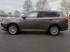 New 2019  Mitsubishi Outlander Plug-In Hybrid 4d SUV AWC GT at Promax Motors near Davenport, IA