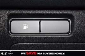 New 2018  Kia Sorento 4d SUV FWD LX at Promax Motors near Davenport, IA