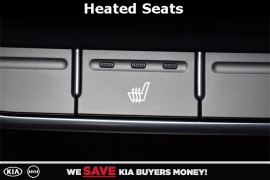 New 2018  Kia Sorento 4d SUV FWD LX at Promax Motors near Davenport, IA