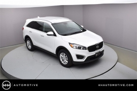 New 2018  Kia Sorento 4d SUV AWD LX at Promax Motors near Davenport, IA