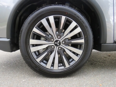 New 2019  Mitsubishi Outlander 4d SUV FWD SE at Promax Motors near Davenport, IA