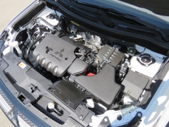 New 2019  Mitsubishi Outlander 4d SUV FWD ES at Promax Motors near Davenport, IA