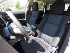 New 2019  Mitsubishi Outlander 4d SUV FWD ES at Promax Motors near Davenport, IA