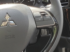 New 2019  Mitsubishi Outlander 4d SUV FWD SE at Promax Motors near Davenport, IA