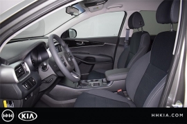 New 2018  Kia Sorento 4d SUV FWD LX at Promax Motors near Davenport, IA