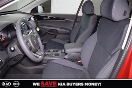 New 2018  Kia Sorento 4d SUV FWD LX at Promax Motors near Davenport, IA