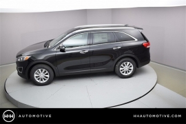 New 2018  Kia Sorento 4d SUV FWD LX at Promax Motors near Davenport, IA