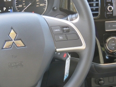 New 2019  Mitsubishi Outlander 4d SUV FWD ES at Promax Motors near Davenport, IA