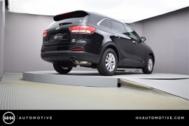 New 2018  Kia Sorento 4d SUV AWD LX at Promax Motors near Davenport, IA