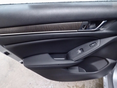 New 2018  Honda Accord Sedan 4d Touring 1&period;5L at Promax Motors near Davenport&comma; IA