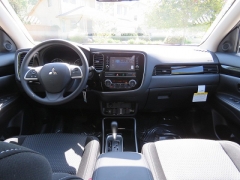 New 2019  Mitsubishi Outlander 4d SUV FWD ES at Promax Motors near Davenport, IA