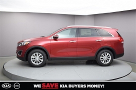 New 2018  Kia Sorento 4d SUV FWD LX at Promax Motors near Davenport, IA
