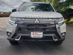 New 2019  Mitsubishi Outlander FWD at Promax Motors near Davenport, IA