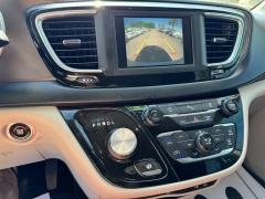 Used 2019  Chrysler Pacifica Touring L FWD at B&L Auto Sales near West Columbia&comma; SC