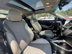 Used 2013  Hyundai Veloster 3dr Cpe Auto w&sol;Gray Int at B&L Auto Sales near West Columbia&comma; SC