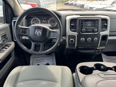 Used 2019  Ram 1500 Classic SLT 4x2 Crew Cab 6'4" Box at B&L Auto Sales near West Columbia&comma; SC