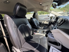 Used 2023  Chrysler Pacifica Touring L FWD at B&L Auto Sales near West Columbia&comma; SC