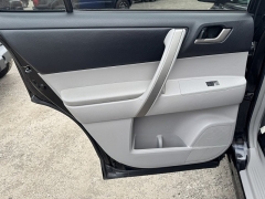 Used 2011  Toyota Highlander 4WD 4dr V6 &lpar;Natl&rpar; at B&L Auto Sales near West Columbia&comma; SC