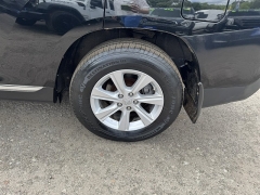 Used 2011  Toyota Highlander 4WD 4dr V6 &lpar;Natl&rpar; at B&L Auto Sales near West Columbia&comma; SC