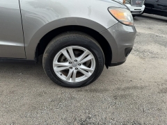 Used 2011  Hyundai Santa Fe 4d SUV FWD SE at B&L Auto Sales near West Columbia&comma; SC