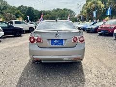 Used 2006  Volkswagen Jetta Sedan 4dr 2&period;5L at B&L Auto Sales near West Columbia&comma; SC