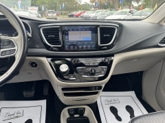 Used 2020  Chrysler Pacifica Limited FWD at B&L Auto Sales near West Columbia&comma; SC