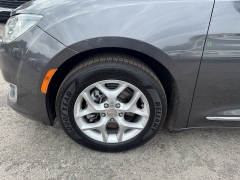 Used 2020  Chrysler Pacifica Limited FWD at B&L Auto Sales near West Columbia&comma; SC