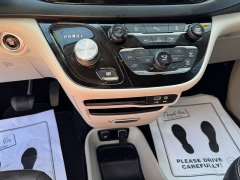 Used 2019  Chrysler Pacifica Touring L FWD at B&L Auto Sales near West Columbia&comma; SC