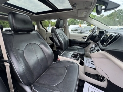 Used 2020  Chrysler Pacifica Limited FWD at B&L Auto Sales near West Columbia&comma; SC