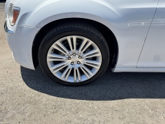 Used 2012  Chrysler 300 4d Sedan Limited at B&L Auto Sales near West Columbia&comma; SC