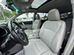 Used 2011  Toyota Highlander 4WD 4dr V6 &lpar;Natl&rpar; at B&L Auto Sales near West Columbia&comma; SC