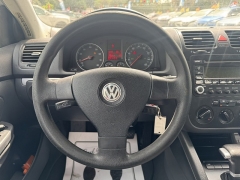 Used 2006  Volkswagen Jetta Sedan 4dr 2&period;5L at B&L Auto Sales near West Columbia&comma; SC