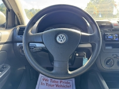 Used 2006  Volkswagen Jetta Sedan 4dr 2&period;5L at B&L Auto Sales near West Columbia&comma; SC