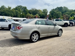 Used 2006  Volkswagen Jetta Sedan 4dr 2&period;5L at B&L Auto Sales near West Columbia&comma; SC