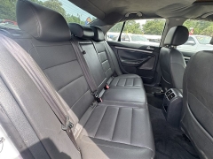 Used 2006  Volkswagen Jetta Sedan 4dr 2&period;5L at B&L Auto Sales near West Columbia&comma; SC